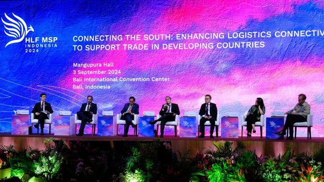Trik itu mencakup logistik yang efektif dan efisien, koordinasi rantai pasokan, serta strategi mengatasi ketidakpastian eksternal sebagai urat nadi virtual.