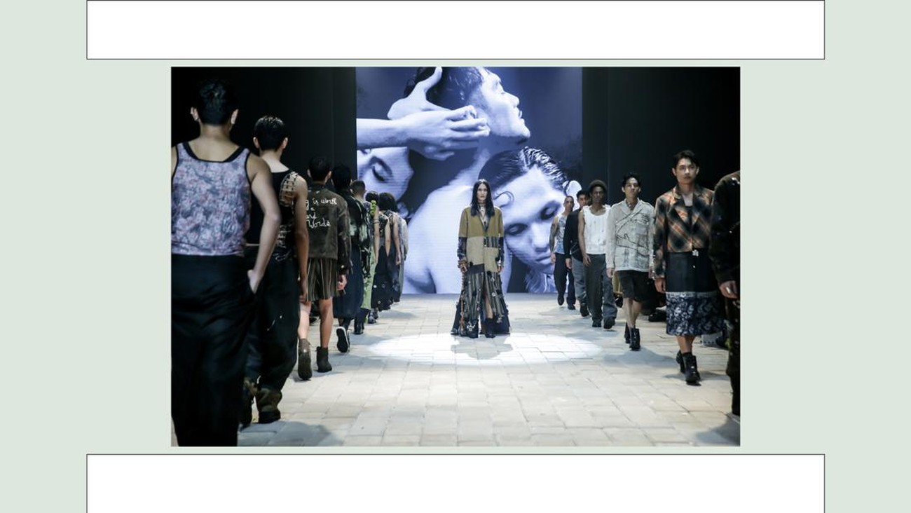 Pertemuan Budaya Tradisional dan Kontemporer di Plaza Indonesia Men's Fashion Week 2024