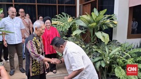 Rano Karno Sowan ke Rumah Anak Bung Karno Guntur Soekarnoputra