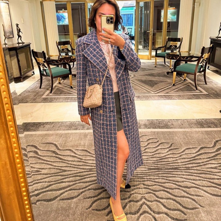 <p>Begini OOTD Shandy Aulia dari tampak depan. Flatshoes yang dikenakan tampak manis, ya? Bagaimana menurut pendapat Bunda?(Foto: Instagram @shandyaulia)<br /><br /><br /></p>
