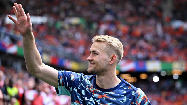 Setelah penampilan buruk saat membela timnas Belanda, masa depan Matthijs de Ligt di MU dipertanyakan.