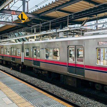 Bisa Dicontoh, Ini 6 Tata Krama Naik Transportasi Umum Kereta di Jepang