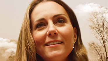 img-title Kate Middleton Hadiri Peringatan Hari Pahlawan, Antingnya Disorot