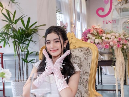5 Potret Jenna Norodom Putri Kerajaan Berusia 12 Tahun yang Kuasai 5 Bahasa