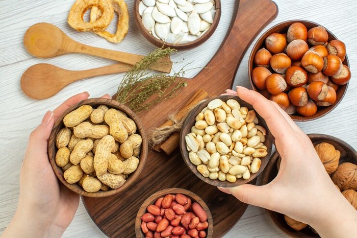 Kacang-kacangan/ Foto: Freepik.com/KamranAydinov