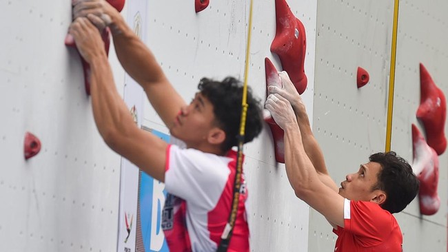 Atlet elite panjat tebing Indonesia konsisten di bawah 5 detik setelah Kiromal Katibin mengalahkan Veddriq Leonardo di PON Aceh-Sumatera Utara 2024.
