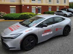 Irit Banget! Konsumsi BBM Toyota Prius Tembus 39 km/liter, Masuk Rekor Dunia