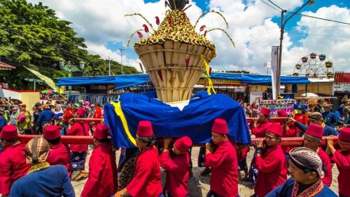 Mengulik 7 Tradisi Maulid Nabi di Berbagai Daerah di Indonesia