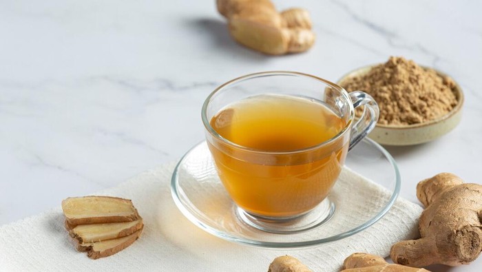Ilustrasi teh jahe/Foto: Freepik.com/jcomp