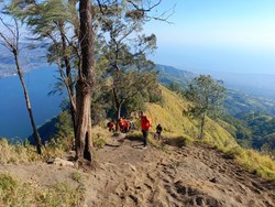 Perempuan Tabanan Hilang Setelah Terperosok Saat Mendaki Gunung Abang