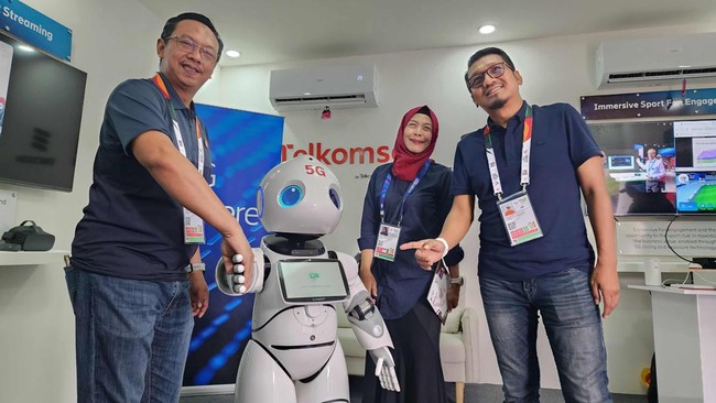 Showcase 5G Telkomsel disebar di 3 lokasi PON XXI, yakni Stadion Harapan Bangsa di Banda Aceh, Dinas Pemuda dan Olahraga di Medan,dan Sport Center Deli Serdang.