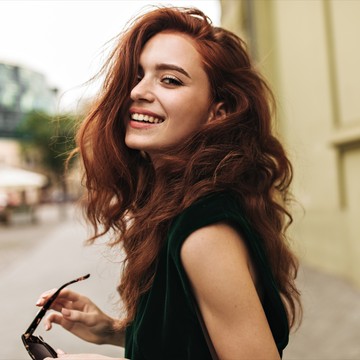 Punya Pesona Memikat Alami, Ini 3 Zodiak yang Atraktif Sejak Lahir