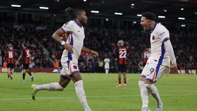 Hasil Liga Inggris: Sancho Buat Assist, Chelsea Menang Dramatis