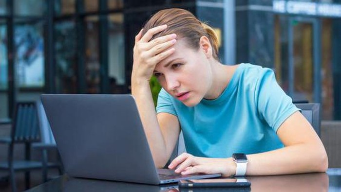 Hati-Hati, 6 Kebiasaan Ini Bikin Laptop Kesayanganmu Jadi Cepat Rusak