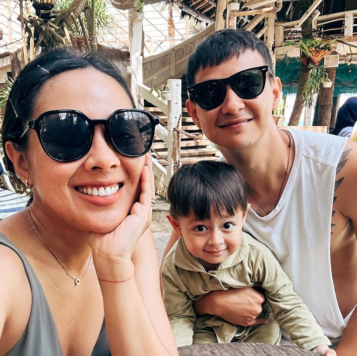 <p>Selain itu, momen-momen yang Marcell saat momong anak juga mendapat beragam reaksi dari netizen. Di antaranya ada yang memuji paras sang putra yang menawan. <em>"Masyallah</em> bejamin manisnya kelewatan," ujar @nuyuy****.(Foto: Instagram @marcelldarwin)<br /><br /><br /></p>