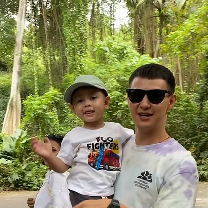 <p>Tak hanya itu, netizen juga meninggalkan komentar berupa doa untuk mendoakan keluarga kecil Marcell. "Smoga keluarga kecil marcell darwin samawa... Sukses slalu ya!!" ujar @aahmad****.(Foto: Instagram @marcelldarwin)<br /><br /><br /></p>