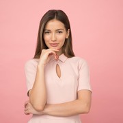 5 Kebiasaan yang Bisa Membuatmu Terlihat Jadi Perempuan Menarik dan Disukai Banyak Orang