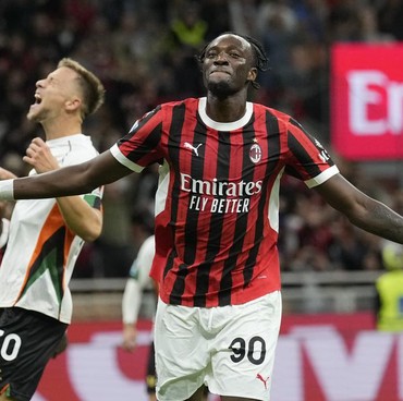 Kisah Unik Cewek Bekasi Cekcok dengan Penyerang AC Milan Tammy Abraham gegara DM