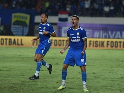 Tyronne dan Gustavo Franca Masuk Nominasi Pemain Terbaik Liga 1