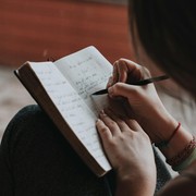 Writing for Healing, 6 Cara 'Menulis' agar Bebas Stres dan Kesehatan Mental Terjaga