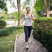 4 Jenis Olahraga yang Bisa Menjadi 'Kunci' Untukmu Awet Muda, Yuk Lakukan!