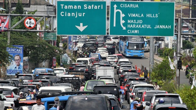 Polres Bogor mengatakan kemacetan parah nan terjadi di Puncak pada libur panjang seremoni Maulid Nabi Muhammad mulai terurai.