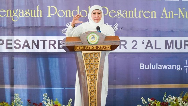 Majelis Keluarga Ponpes An Nur II KH Fathul Bahri mendoakan Ketua Umum PP Muslimat NU Khofifah Indra Parawansa kembali terpilih menjadi Gubernur Jawa Timur.