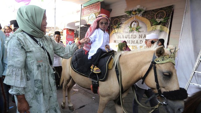 FOTO: Tradisi Perayaan Maulid Nabi Muhammad di Berbagai Negara