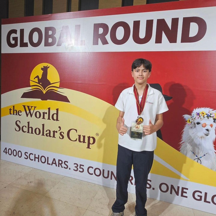 <p>Kabar membahagiakan datang dari artis cantik Wulan Guritno, Bunda. Sang putra yang berusia 13 tahun, Jeremiah Alric Dimitri, baru saja memenangkan lomba debat di World Scholars Cup 2024. (Foto: Instagram: @wulanguritno)</p>