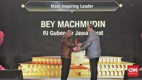 Pj Gubernur Jabar Bey Machmudin Raih Most Inspiring Leader