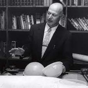 Tupperware Resmi Pamit dari Indonesia, Ini Kisah Hidup Earl Tupper Sang Penciptanya!