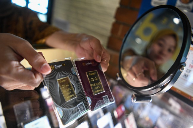 CNNIndonesia.com merangkum sejumlah poin penting perjalanan kasus emas Antam yang merugikan negara triliunan rupiah.