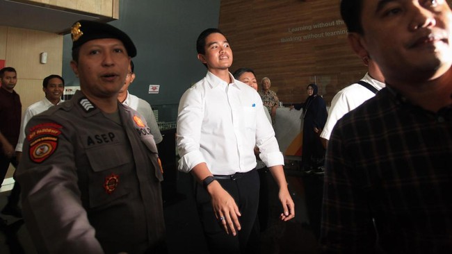 KPK menyebut dugaan gratifikasi jet pribadi Kaesang Pangarep mencapai Rp360 juta apabila dikonversi ke bentuk uang rupiah.