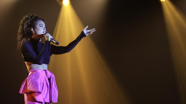 FOTO: Kenang Legenda Musik di Lifetime Tribute to Chrisye Concert