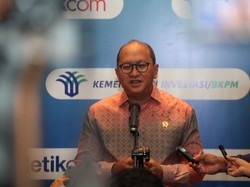 UMP Naik 6,5%, Rosan: Bukan Rezimnya Lagi Upah Murah