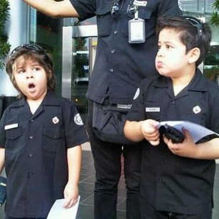 <p>Laki-laki yang akrab disapa Nizam ini dahulunya kerap dipasangkan dengan Baim Cilik. Nizam pertama kali syuting sinetron saat berusia 4 tahun. "Dulu tuh aku pertama kali syuting sinetron umur 4 tahun. Jadi pertama kali dalam karier, aku main sinetron sama Baim. Dari awal sampai sekitar 8 judul tuh selalu sama Baim pokoknya," bebernya, dikutip dari kanal <em>YouTube insertlive</em>.(Foto: Instagram @nizamhasan342)<br /><br /><br /></p>
