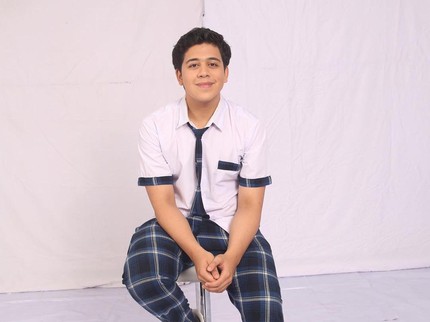 7 Potret Nizam Hasan, Mantan Artis Cilik yang Kini Fokus Kuliah Bisnis demi Buka Butik Pakaian India