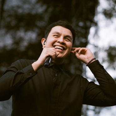 Lirik Lagu Bumerang - Tulus