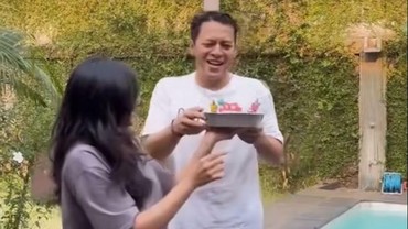 img-title Terpopuler: Hotel Termahal di Jakarta hingga Kejutan Ultah Ariel NOAH dari Alleia