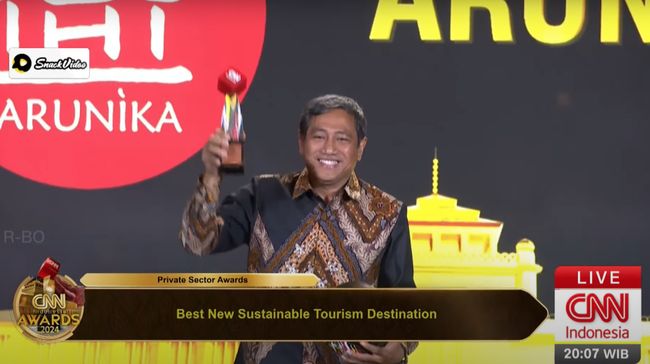 Arunika meraih penghargaan Stunning Tourist Attarctions That Preserving Environment dalam acara CNN Indonesia Awards keenam.
