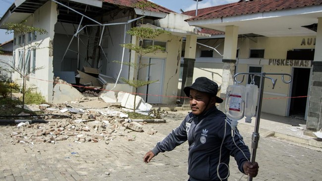 BMKG mencatat sekitar 8.000 gempa mengguncang Indonesia setiap tahunnya. Zona megathrust dan sesar aktif yang tersebar di seluruh wilayah pun jadi ancaman.