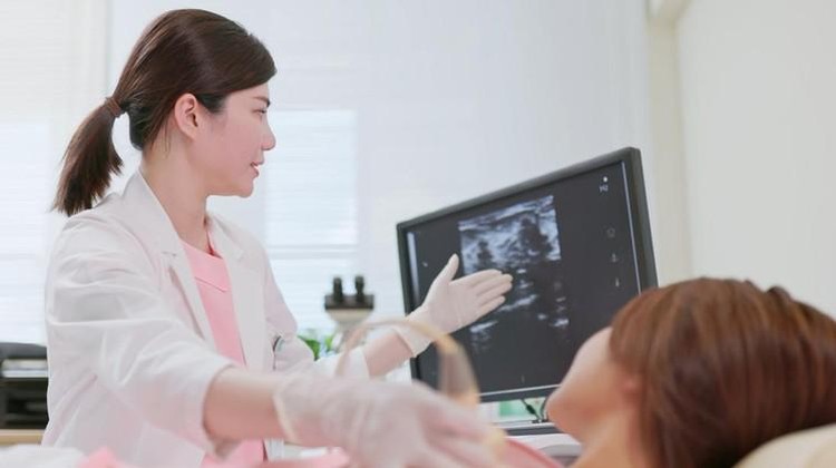 Berikut ukuran normal ketebalan tengkuk janin atau NT untuk down syndrome agar mempermudah Bunda tahu apakah janin dalam kondisi normal dan sehat.