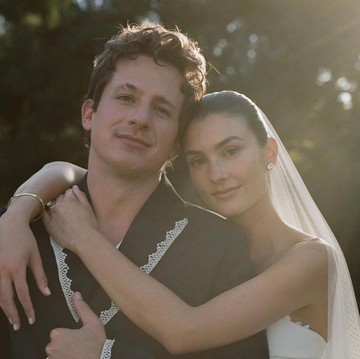 Charlie Puth Menikahi Brooke Sansone, Rayakan Pernikahan Romantis di Rumah