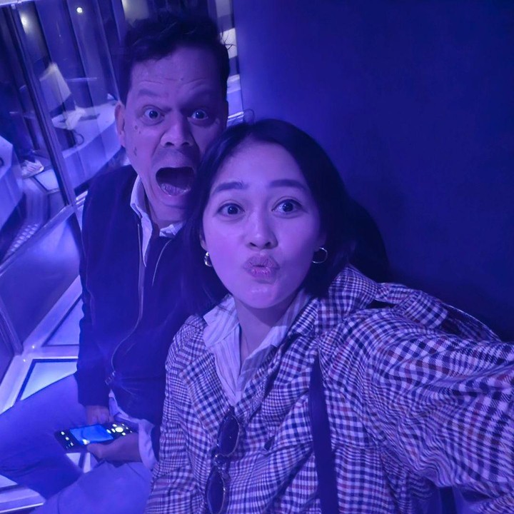 <p>Gracia Indri sedang merayakan hari ulang tahun suami tercinta, Jeffrey Slijpen. Pria asal Belanda itu baru saja bertambah usia, Bunda.  (Foto: Instagram @graciaz14)</p>
