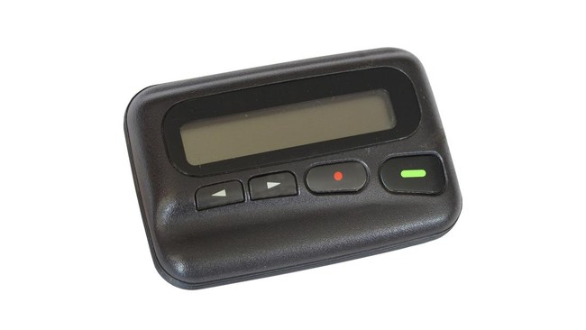 Ratusan pager milik Hizbullah meledak di seluruh penjuru Lebanon pada Selasa (17/9) dan menyebabkan sembilan orang tewas. Lantas, apa itu pager?