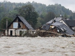 Kala Eropa Tengah Kerepotan Dilanda Banjir dan Hujan Lebat