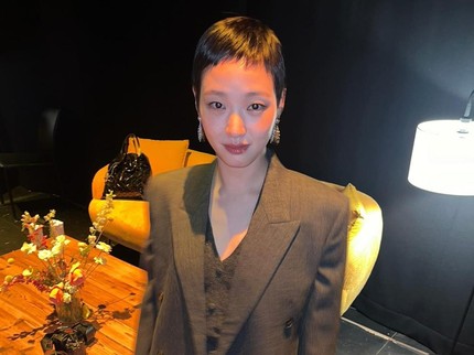 5 Potret Kece Artis Korea dengan Model Rambut Pendek, Terbaru Kim Go Eun