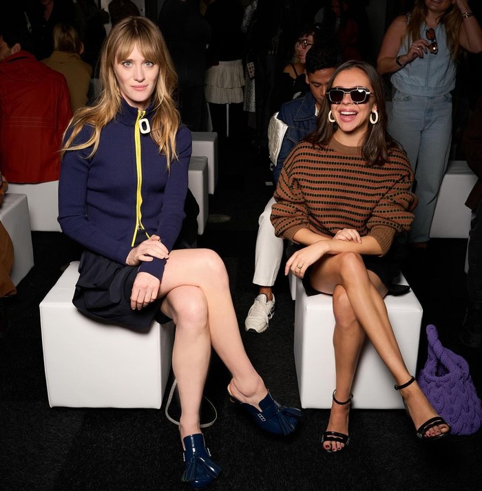 Mackenzie Davis dan Bel Powley