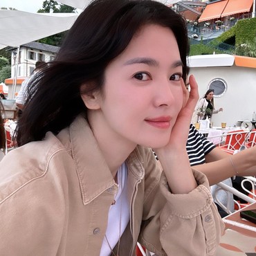 Song Hye Kyo Ternyata Punya Penghasilan Tambahan Rp68 M tanpa Bekerja