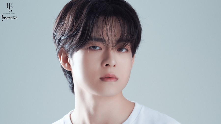 Su Bin VICTON



Courtesy of Winston Gomez

Producer: WG Creative Agency

Photographer: Winston Gomez

Stylist: Caroline Meliala

Brands: Yovinda, Dr. Martens  

Winston Gomez Agency Team: Tasya Nadhirah & Sarah S. Christiani

MUA: Donggun Makeup